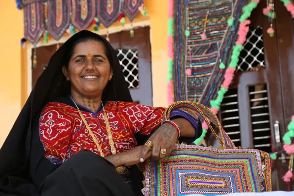 From Kutch to the World A Kutchi Artisan’s Leap to Global Entrepreneurship